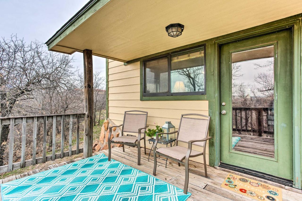 Medicine Park Cabin Rental With Mountain View 外观 照片