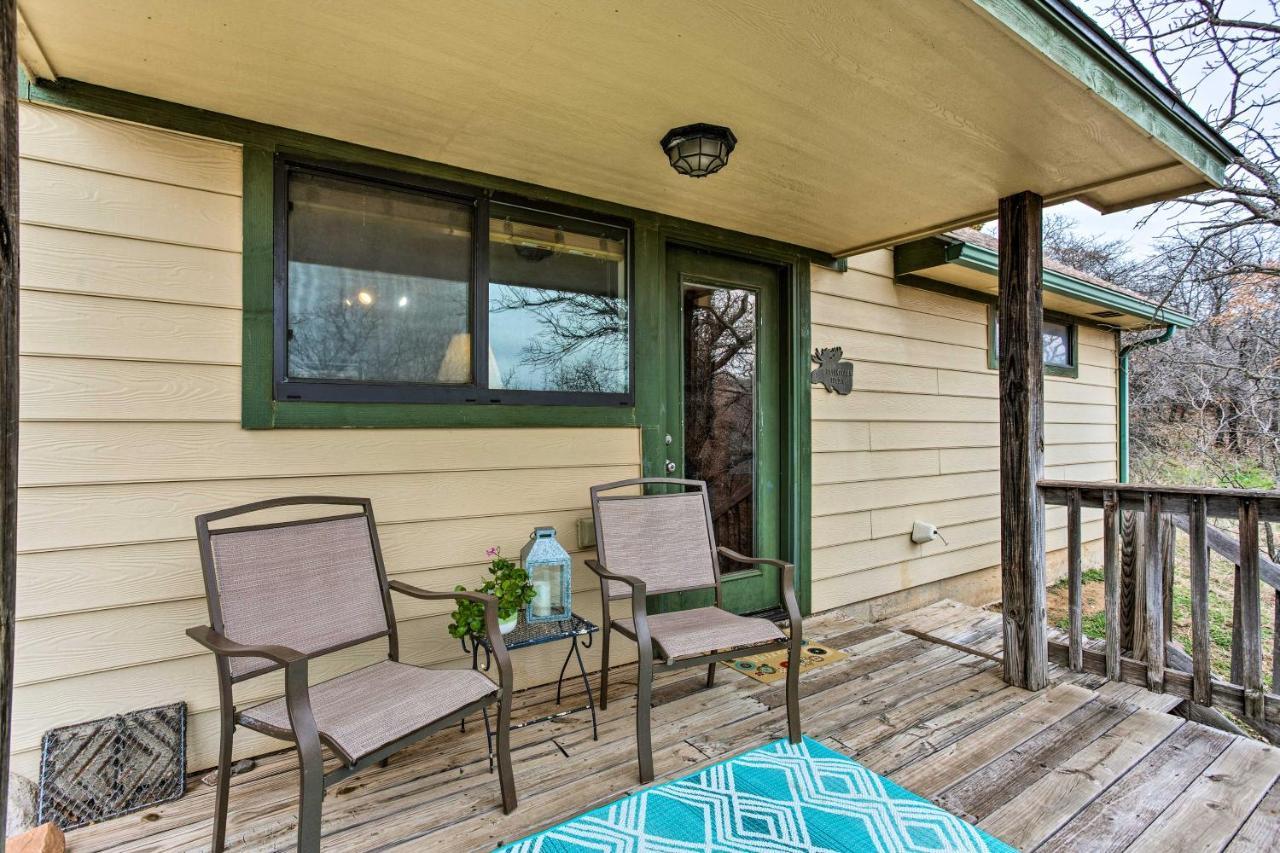 Medicine Park Cabin Rental With Mountain View 外观 照片